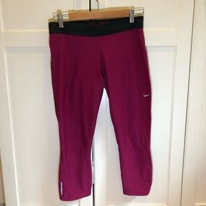 Like New Nike Crops Size L